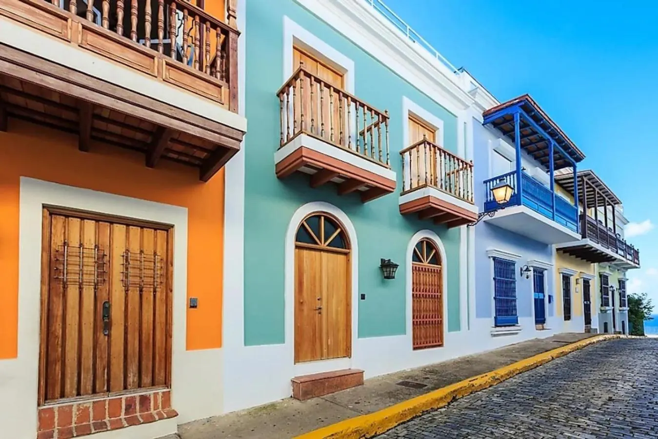 King Bed Suite With Private Bath In Shared Home San Juan Apartment